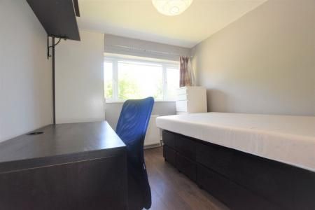 Tenterden Drive, Canterbury, CT2 - Photo 2