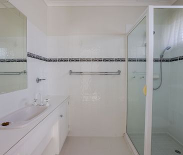 Perfect for Tradespeople and Garden Enthusiasts! - Photo 1