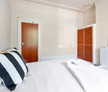 3 bedroom apartment to rent - Photo 6