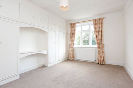 5 bedroom semi-detached house to rent - Photo 4