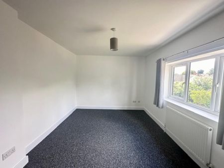 2 bedroom end of terrace house to rent - Photo 4