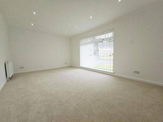 3 bedroom detached bungalow to rent - Photo 1