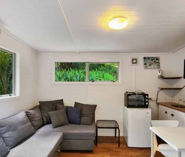 Long Term - Omiha Studio $450pw - Photo 1