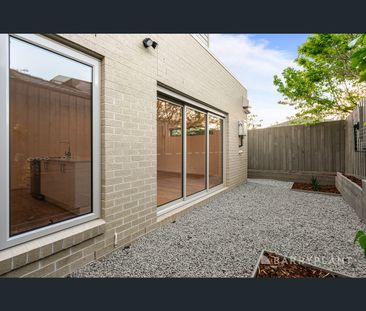 8/22-24 Rouke Street, Lilydale, Vic 3140 - Photo 3