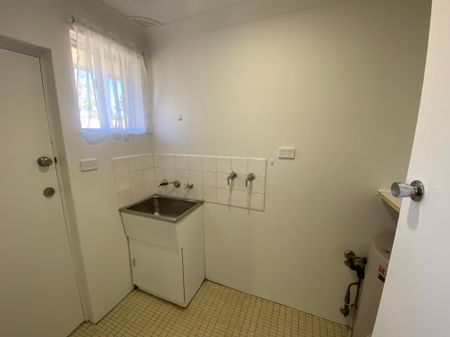 Recently Renovated Unit in Nowra - Photo 5
