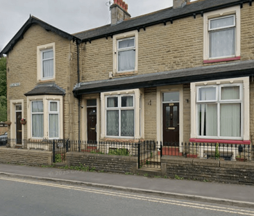 2 bedroom terraced house to rent - Photo 2