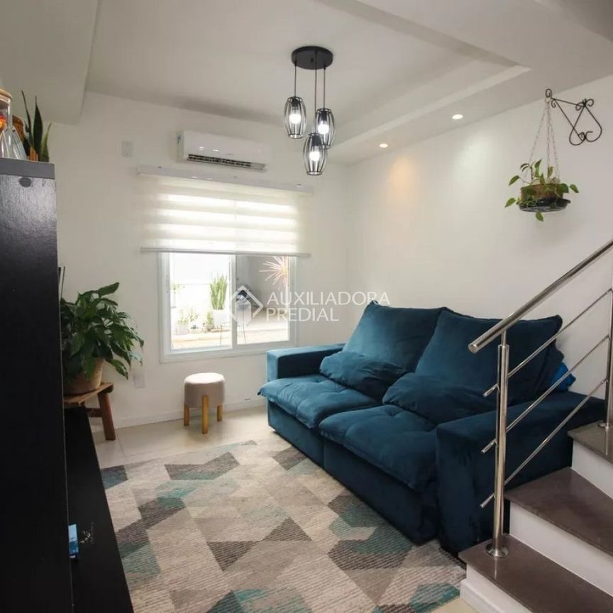 Casa em Condomínio com 4 quartos e 124m² para alugar em Ipanema, Porto Alegre. - Photo 1