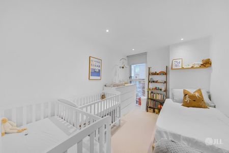 Riverside Apartments, N4 - Photo 5