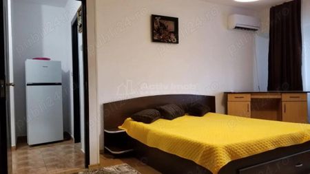 Vitan Mall - garsoniera - bloc izolat termic - Photo 3