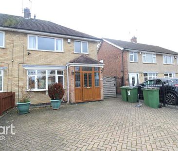 3 bedroom semi-detached house to rent - Photo 5