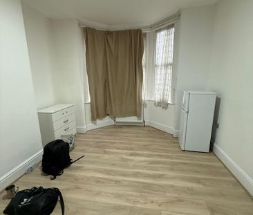 5 bedroom house share to rent - Photo 5