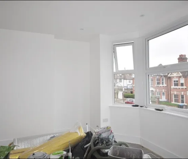 4 bedroom flat to rent - Photo 1 | Rentumo