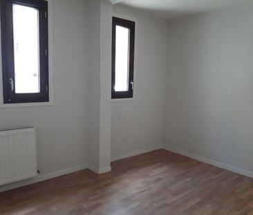 Location Appartement 3 pièces 63 m² La Châtre - Photo 2