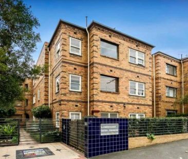 ENJOY THE BEST OF ST KILDA - Photo 6