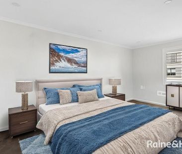 Lavishly Appointed 3 B/R Home By The Water's Edge - Photo 4