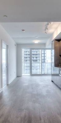 Stunning 2-Bdrm Condo Suite in North York - Photo 1