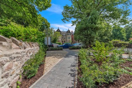 1 Bedroom Flat - Photo 5