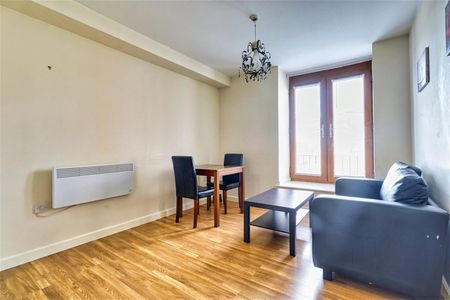 1 bedroom apartment to rent - Photo 4