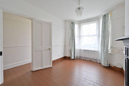 3 bedroom terraced house to rent - Photo 4