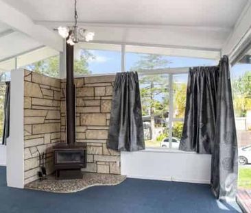 Lovely family home of great location - Photo 5