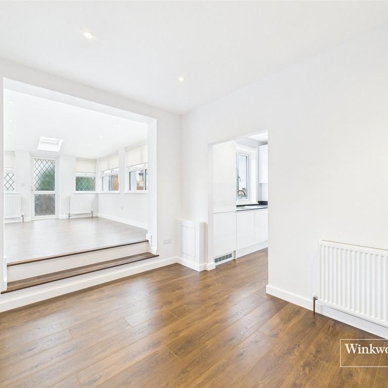 3 bedroom apartment to rent - Photo 1