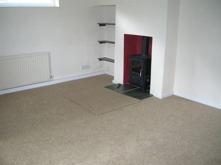 3 bedroom detached house to rent - Photo 3