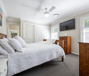 Contemporary Three-Bedroom Home Opposite Orana Mall - Photo 4