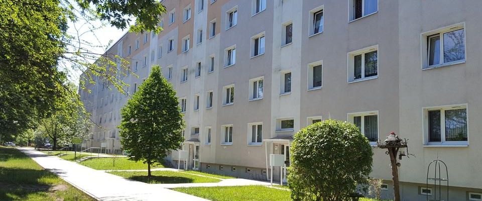 Bezugsfertig + Aufzug! 3-R.-WE m. Balkon in Weißwasser! - Photo 1
