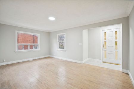 For Lease - 211 Maplehurst Avenue, Toronto, Ontario - Photo 3