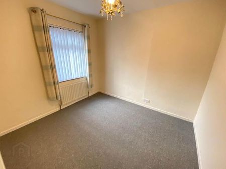32 Strandburn Park, Belfast, BT4 1ND - Photo 3