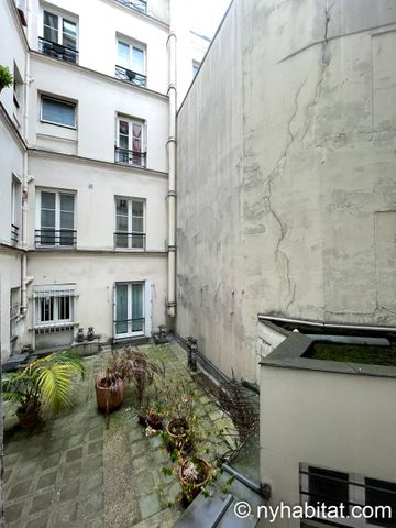 Logement à Paris, Location meublée - Photo 2