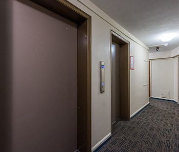 Park Towers - Photo 6