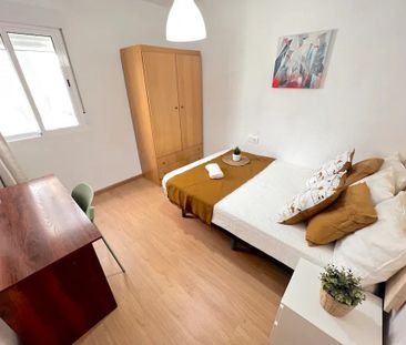 Carrer dAlfara del Patriarca, Valencia, Valencian Community 46025 - Photo 5
