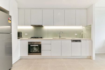 Luxury Living in the heart of Lindfield Village - Photo 4