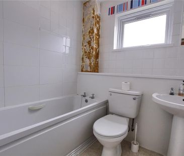 2 bedroom terraced house to rent - Photo 5