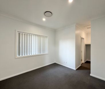 3 Bedroom Home Centrally Located - Photo 6