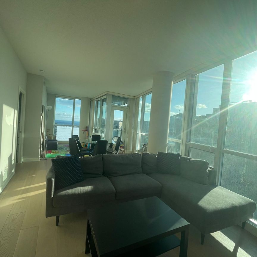 For Lease - 33 Bay Street Unit# 3512, Toronto, Ontario - Photo 1