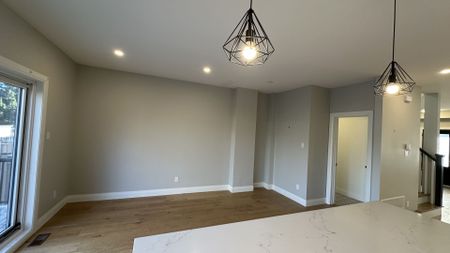 For Lease - 83 Third Street, Toronto, Ontario - Photo 4