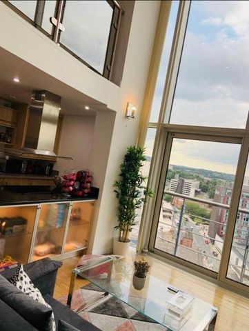 1 Bed Penthouse, Albion Street, LS2 - Photo 2