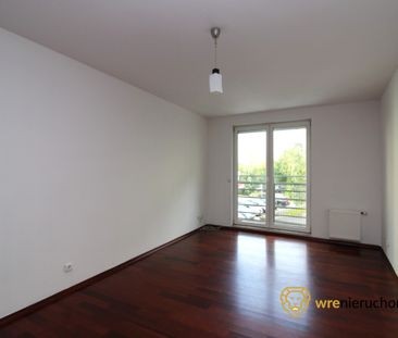 Dwupoziomowe 3-pokojowe mieszkanie z 2 łazienkami - Zdjęcie 4