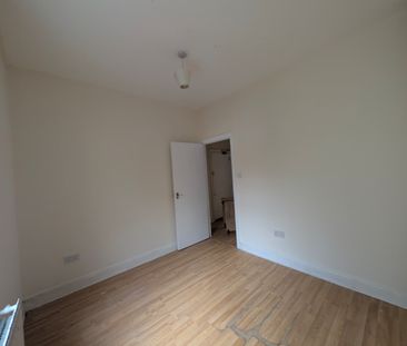2 Bed Flat, Beaconsfield Road, N15 - Photo 4