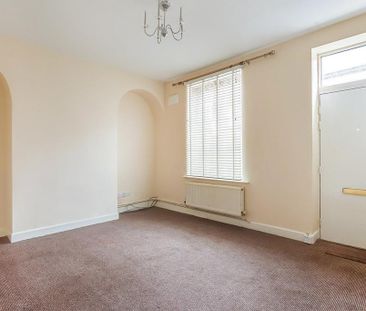 4 bedroom terraced house to rent - Photo 1