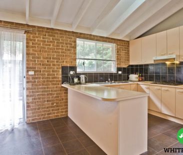 5/30 Mowatt Street, Queanbeyan - Photo 3