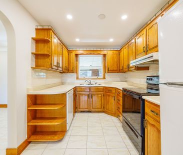 For Lease - 127 Louth Street Unit# Unit#1, St. Catharines, Ontario - Photo 2