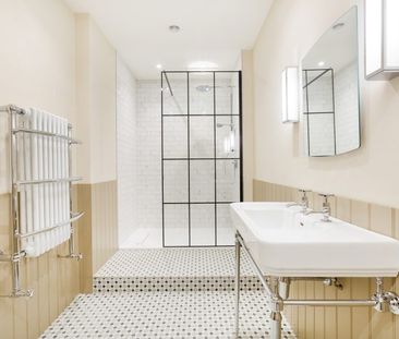 2 Bed Flat - Photo 6