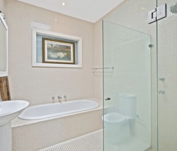 46 Augusta Road, Fairlight. - Photo 6