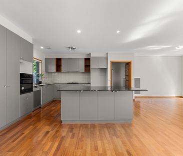 13 Stephens Place, Garran ACT 2605 - House For Rent | Domain - Photo 4