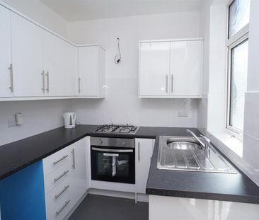 3 bedroom House To Let - Photo 5