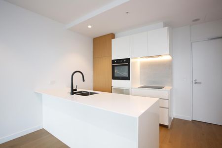 1011/443 Upper Heidelberg Road, Ivanhoe VIC 3079 - Photo 4