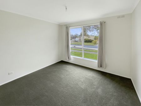 Unit 1/1 Maude Street, Wendouree - Photo 5